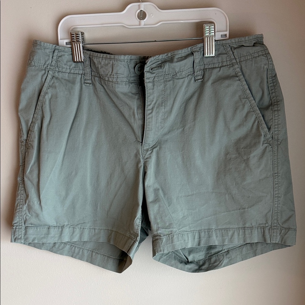 Eddie Bauer Women's Sage Green Cargo Shorts